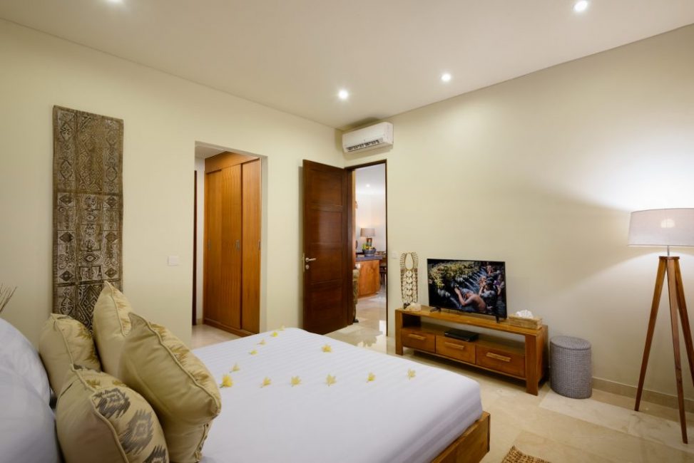 Villa-Amelia-Bali-Bedroom-2