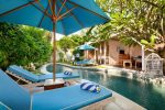 Villa-Amsa-Bali-Pool-Umbrella