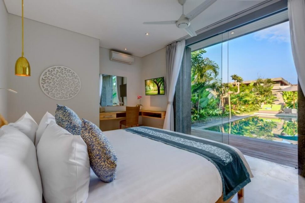 Villa-Aramanis-Bamboo-Bali-Bedroom-Pool-View