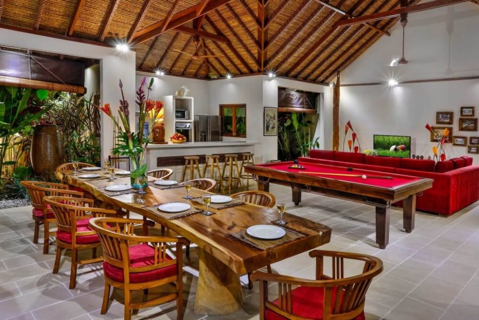 Villa-Bibi-Bali-Dining-Table