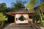 05-Villa Maya Retreat Garden bale