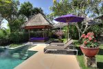 06-Bulan Madu Pool and garden