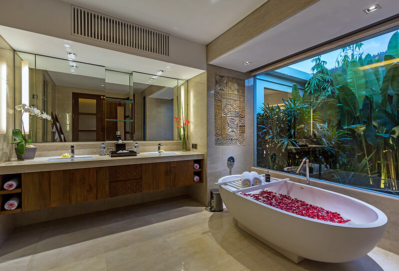 Villa Meliya Master-Suite-Bathroom