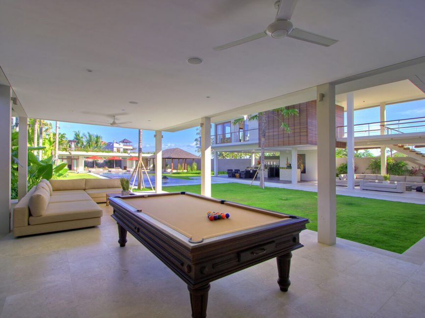 3. Villa Kalyani Spacious living room