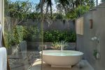 14. Seseh Beach Villa I Guest bedroom one ensuite