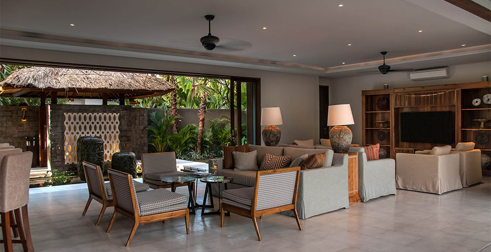 5. Seseh Beach Villa II Stylish living area